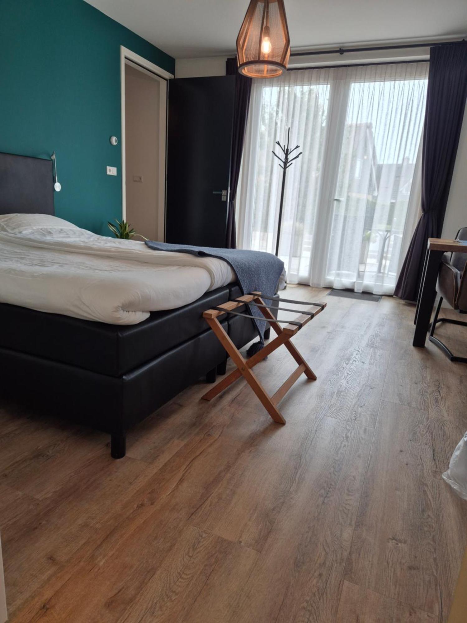 Bnb Westerduinen, De Bollekamer Bed and Breakfast De Koog  Buitenkant foto
